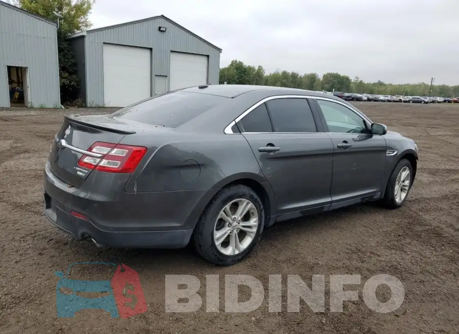 1FAHP2J8XJG124404 Photo# 3