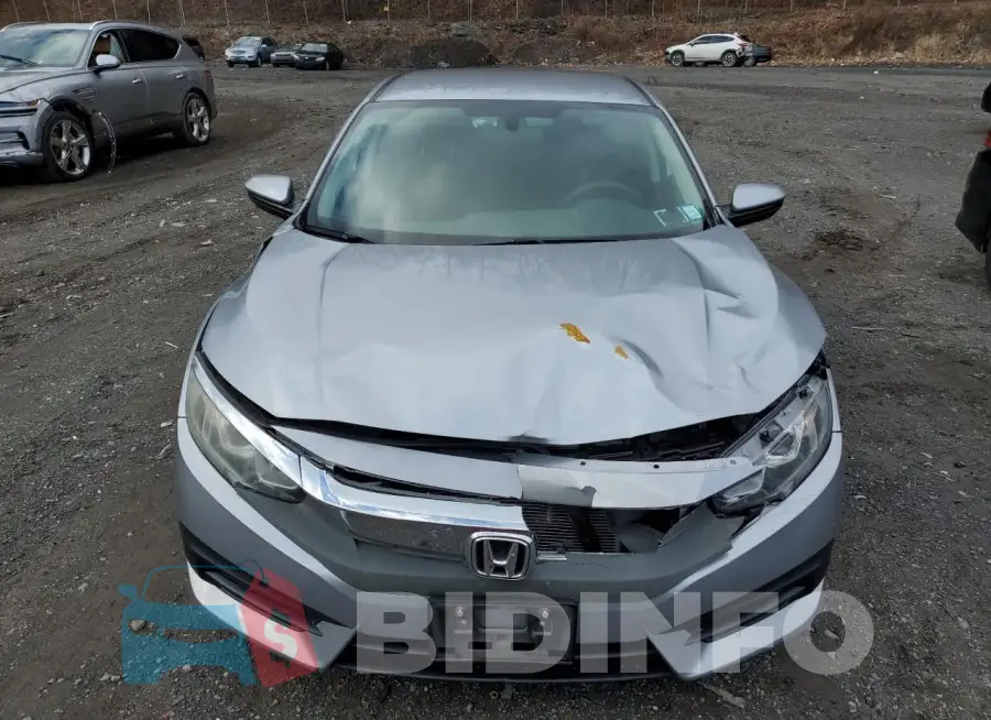 19XFC2F56GE213777 Photo# 5