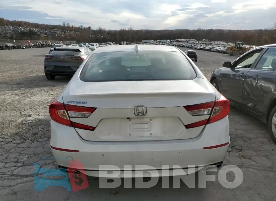 1HGCV1F94JA209331 Photo# 6