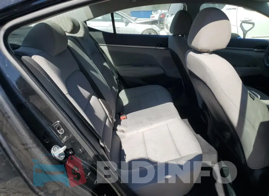 5NPD84LF7JH371856 Photo# 10