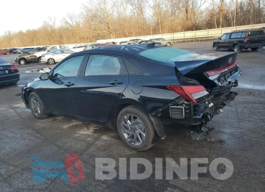 KMHLM4DG7RU768558 Photo# 2