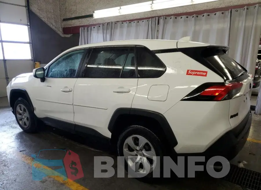 2T3G1RFV6RC440933 Photo# 2