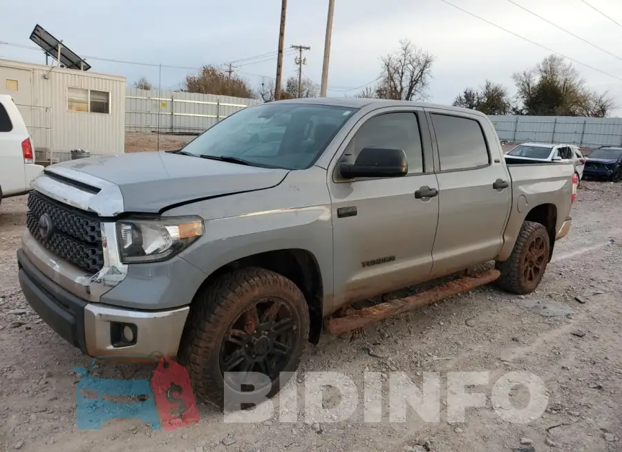 5TFDW5F17KX869878 Photo# 1