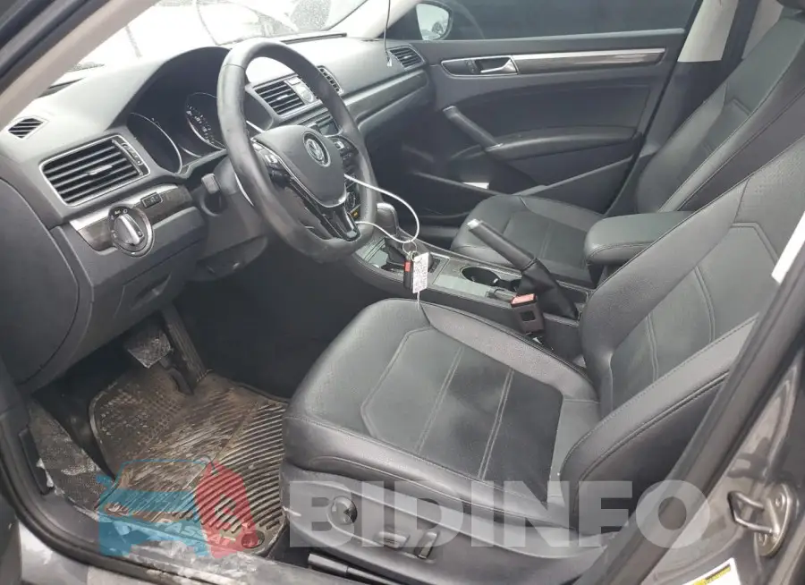 1VWGT7A35HC047846 Photo# 7