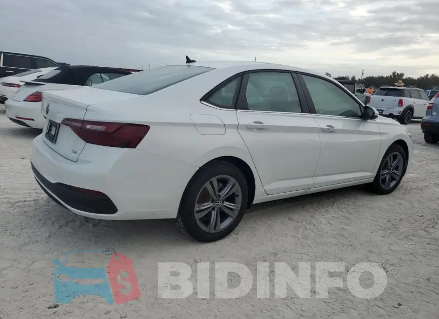 3VW7M7BUXRM063139 Photo# 3