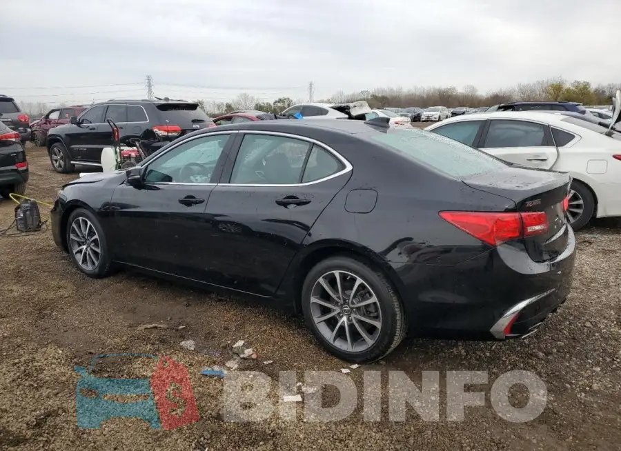 19UUB2F35KA004200 Photo# 2