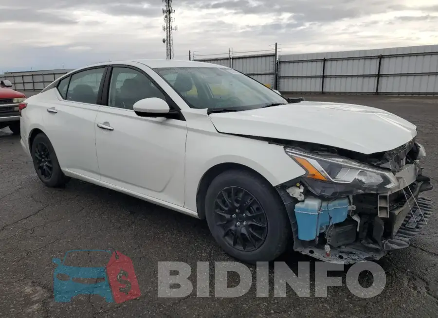1N4BL4BV3KC245110 Photo# 4