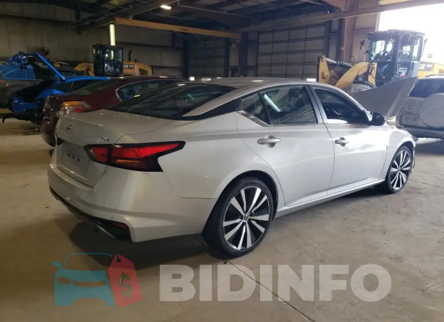 1N4BL4CV6MN311252 Photo# 3