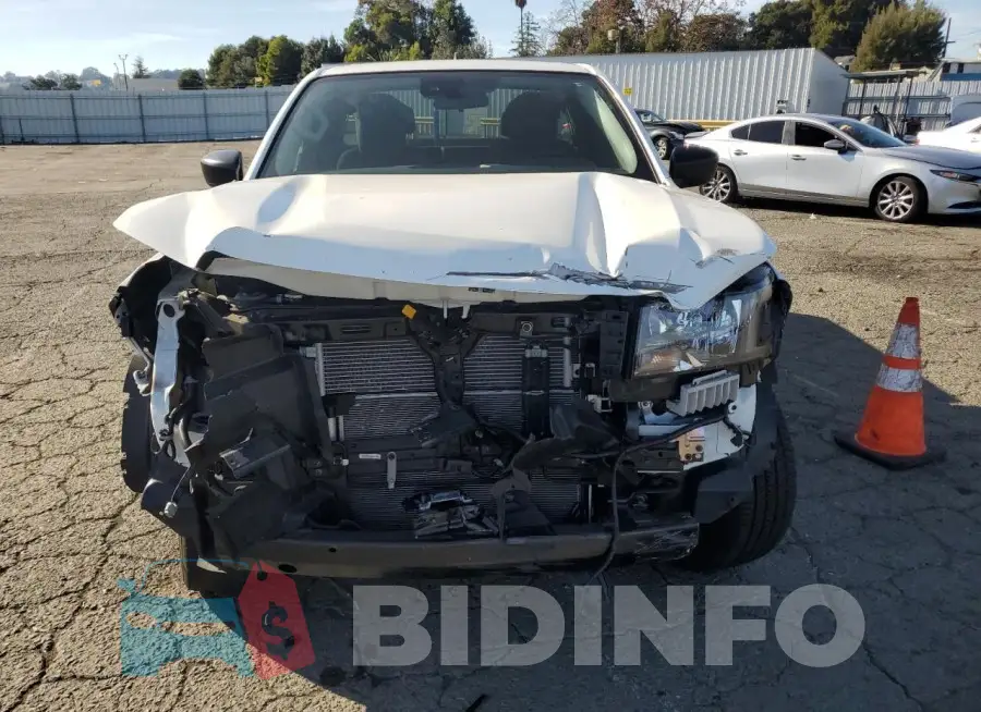 1N6ED1CL7PN649827 Photo# 5