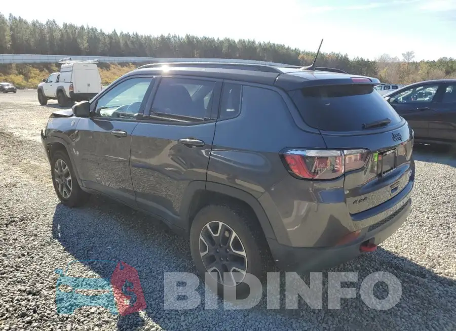 3C4NJDDB9LT215437 Photo# 2