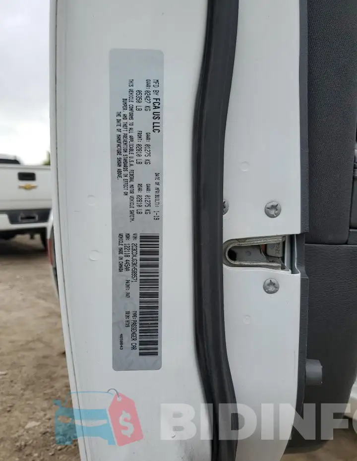 2C3CDXJG3KH589571 Photo# 12