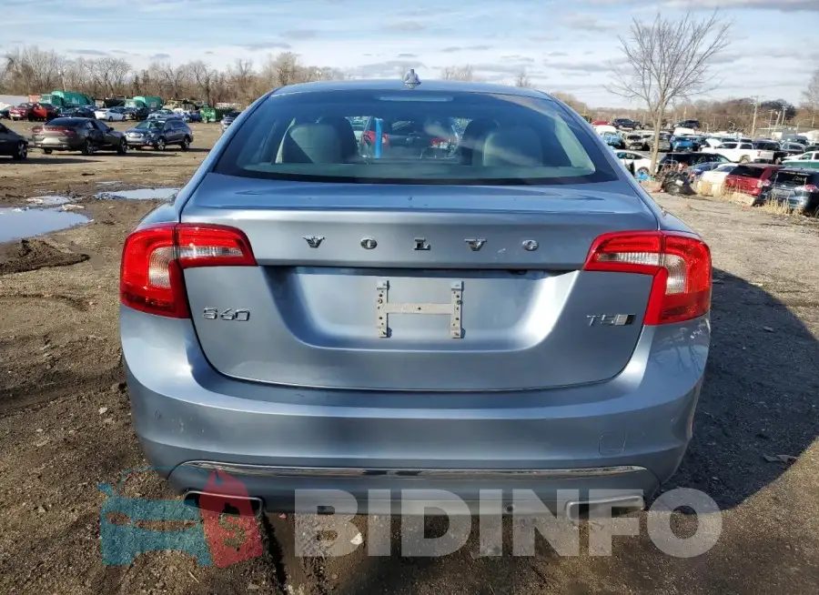 LYV402TK4HB130646 Photo# 6