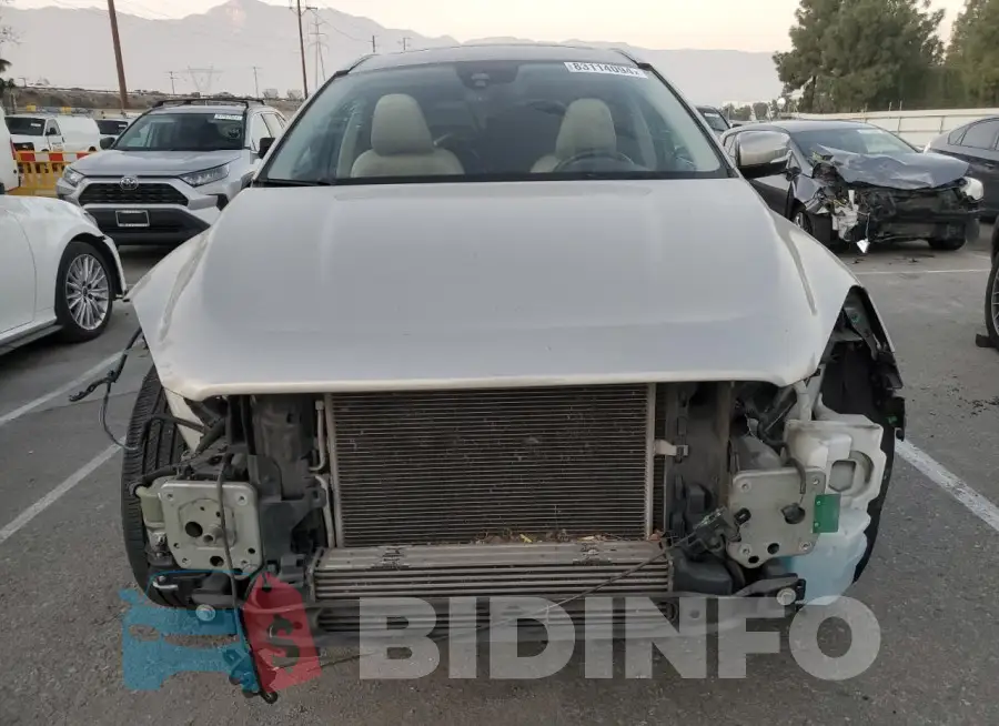 YV449MDK4G2856889 Photo# 5