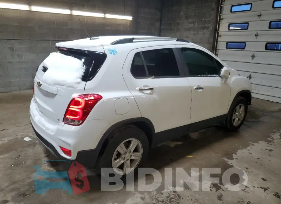 KL7CJPSB9JB714665 Photo# 3