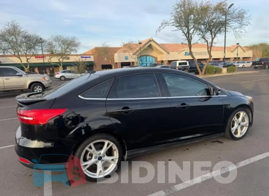 1FADP3J26GL276034 Photo# 4
