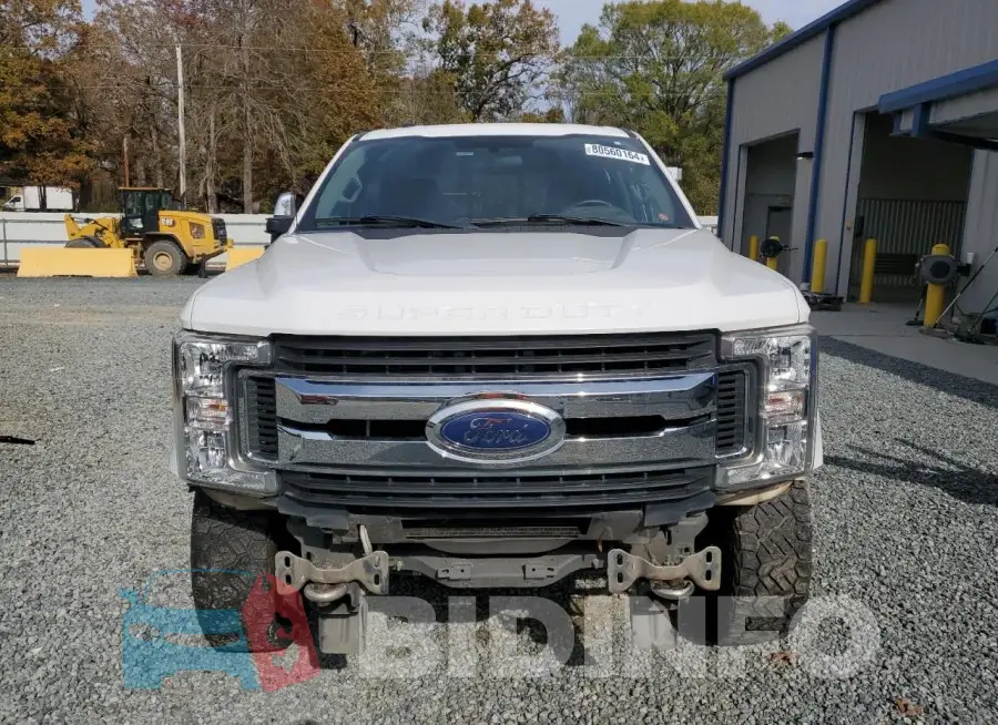 1FT7W2B61HEF42622 Photo# 5