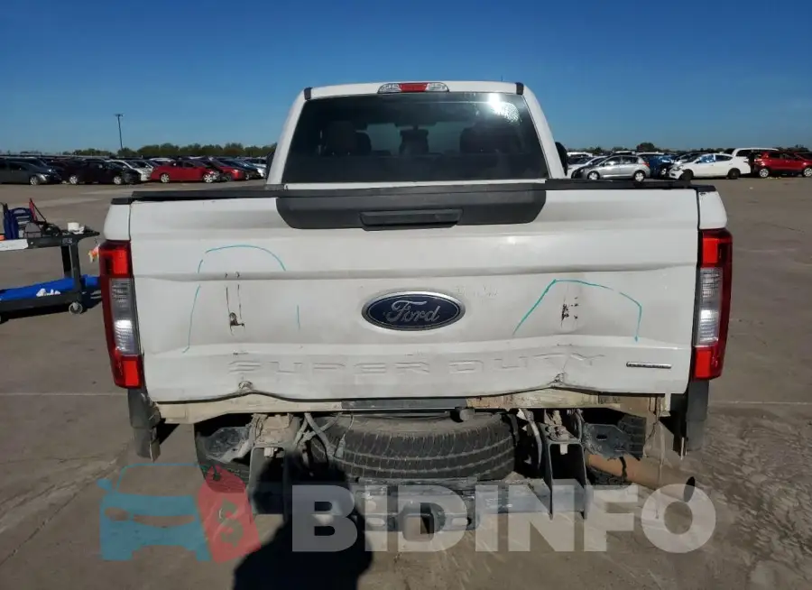 1FT7X2B68HED20186 Photo# 6