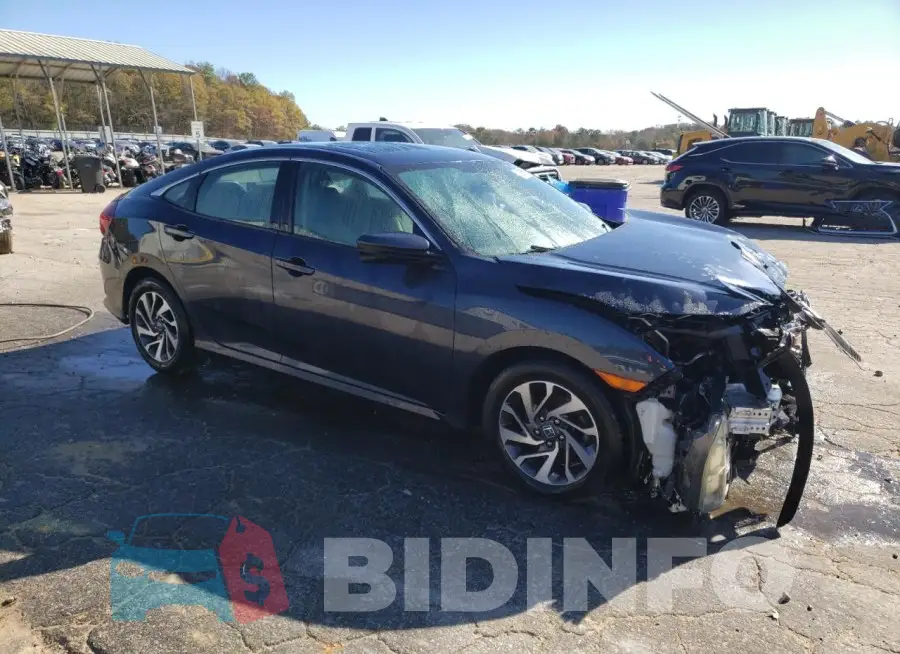19XFC2F70GE225683 Photo# 4