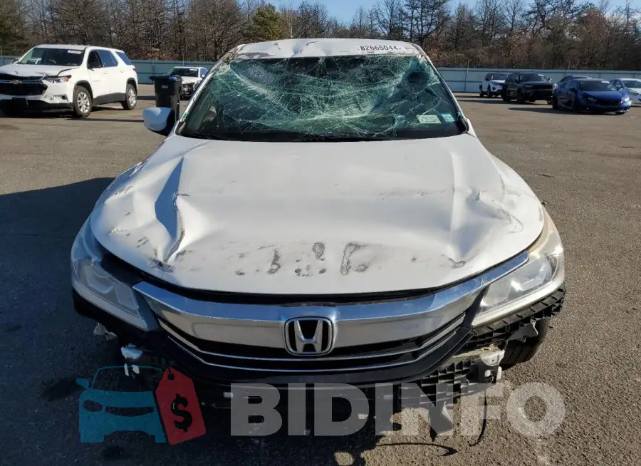 1HGCR2F14HA226810 Photo# 5