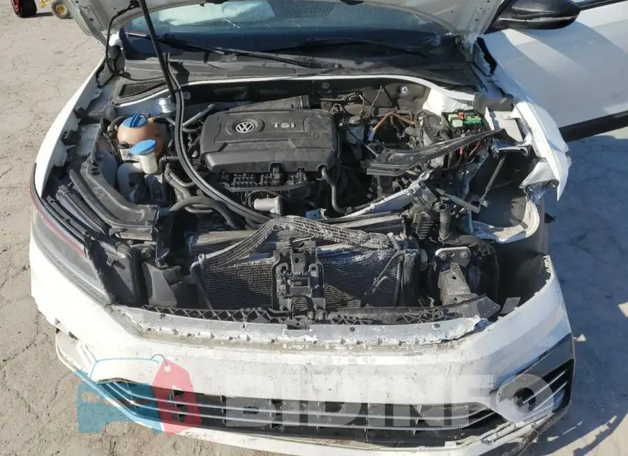 1VWDT7A3XHC002789 Photo# 11