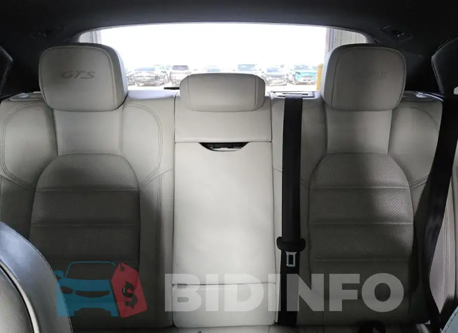 WP1AG2A59HLB52177 Photo# 10