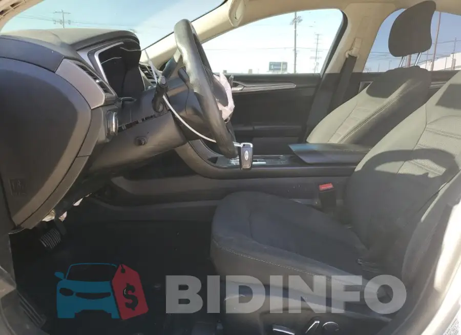 3FA6P0LU6KR261596 Photo# 7