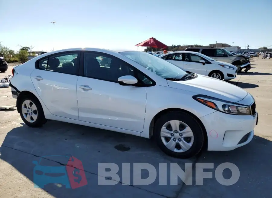 3KPFL4A75HE138818 Photo# 4