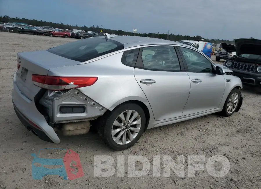 5XXGT4L33HG156529 Photo# 3
