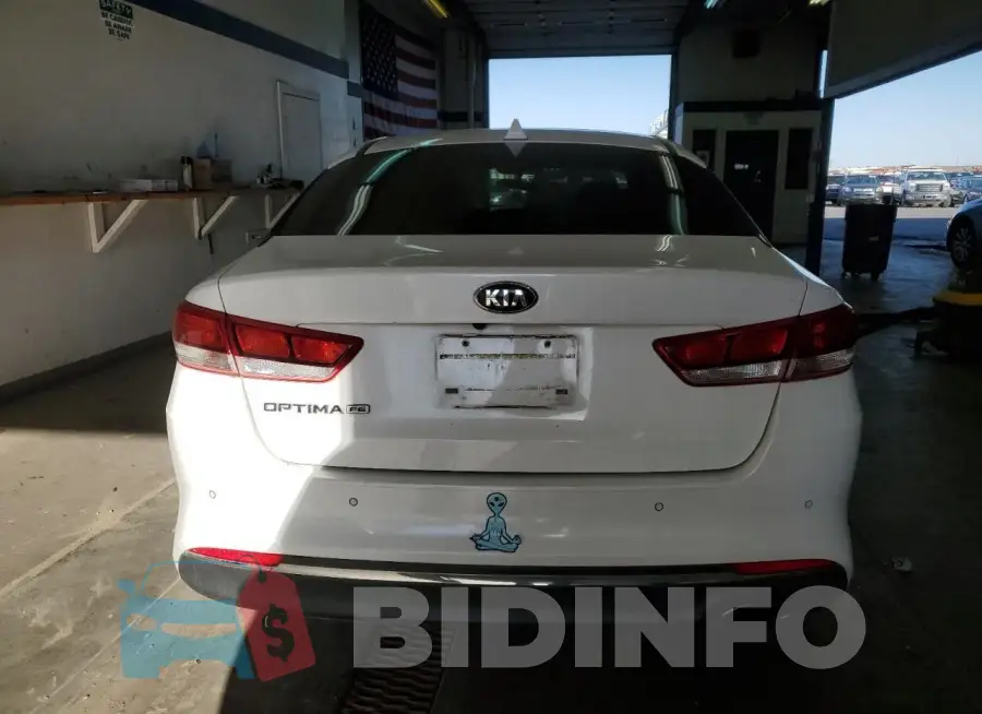 5XXGT4L34JG245936 Photo# 6