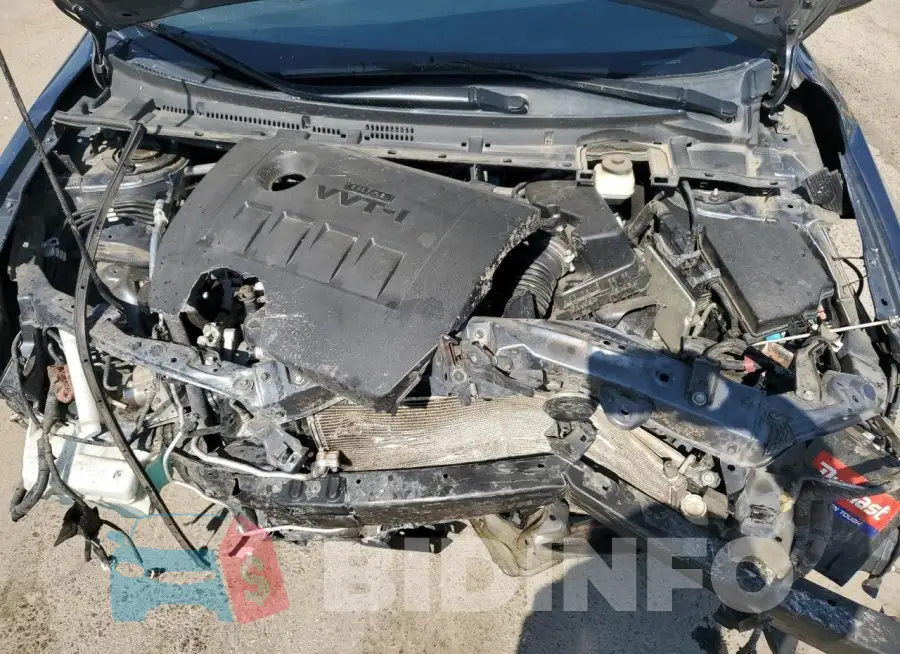 2T1BURHE4JC970930 Photo# 11