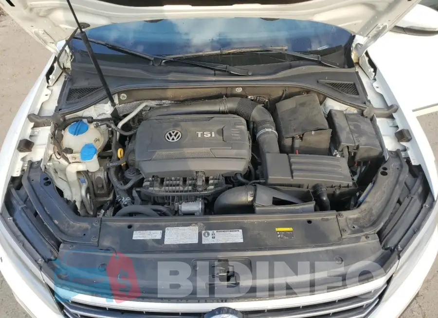 1VWBT7A32HC036815 Photo# 11