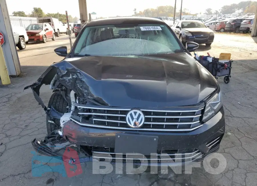1VWDT7A33HC075423 Photo# 5