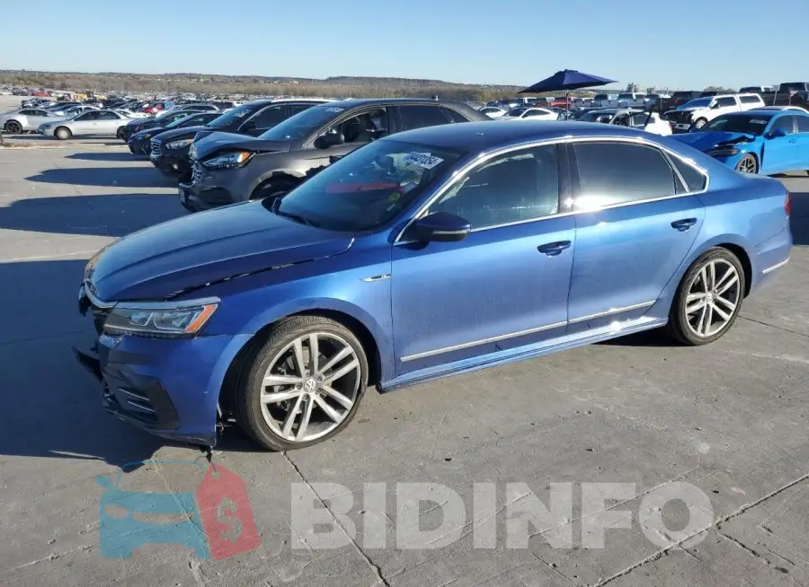 1VWDT7A38HC022863 Photo# 1
