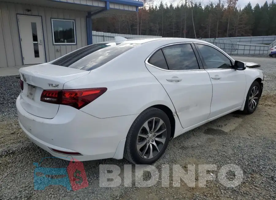 19UUB1F58GA009443 Photo# 3