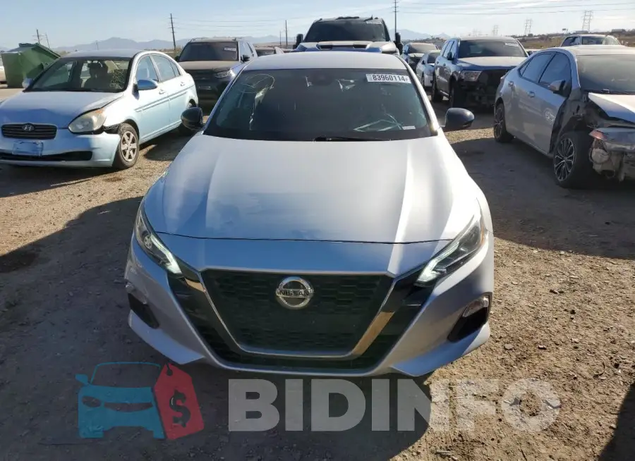 1N4BL4CV5LC135322 Photo# 5