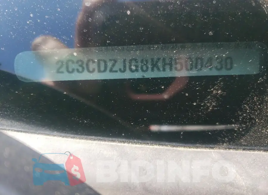 2C3CDZJG8KH500430 Photo# 12