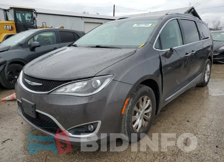 2C4RC1EG7JR188565 Photo# 1