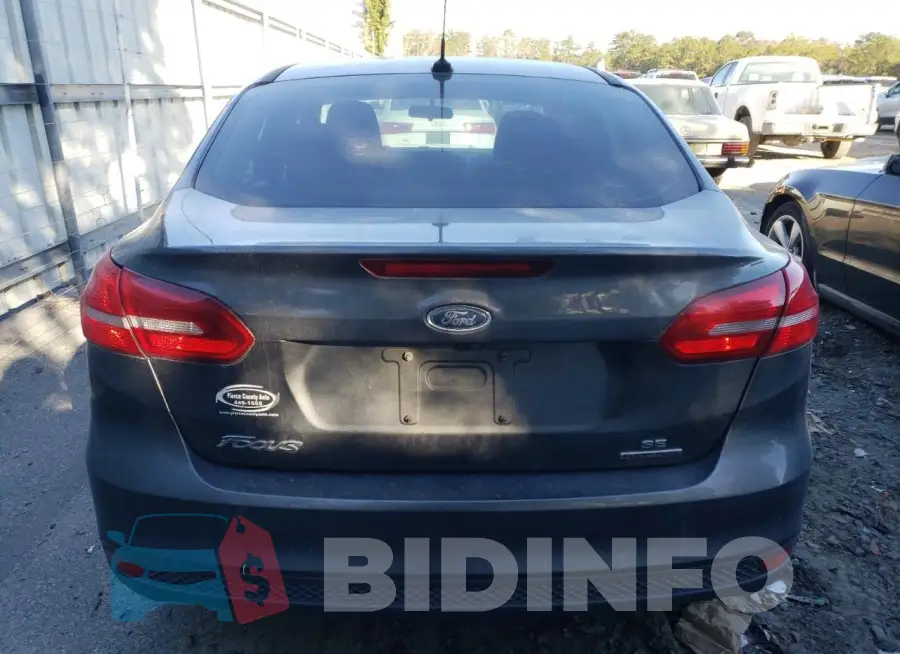 1FADP3F28GL392392 Photo# 6