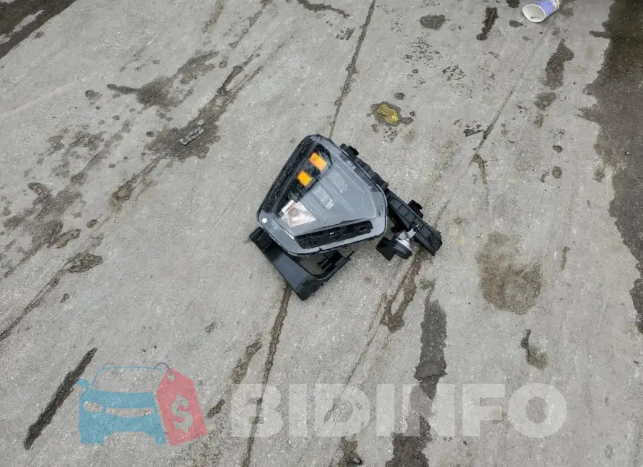 KM8HB3AB8RU183552 Photo# 13
