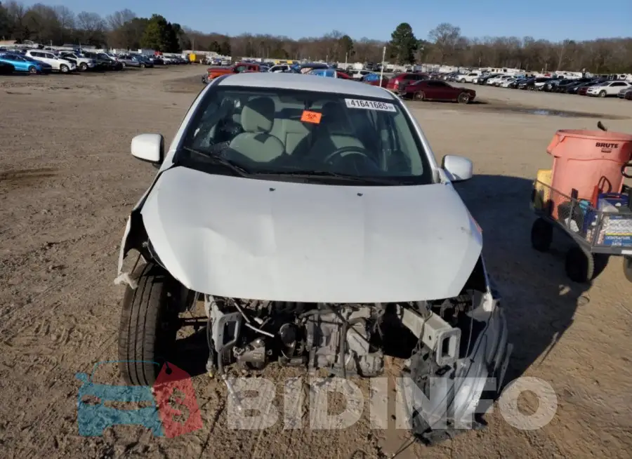 ML32F3FJ0HHF06777 Photo# 5