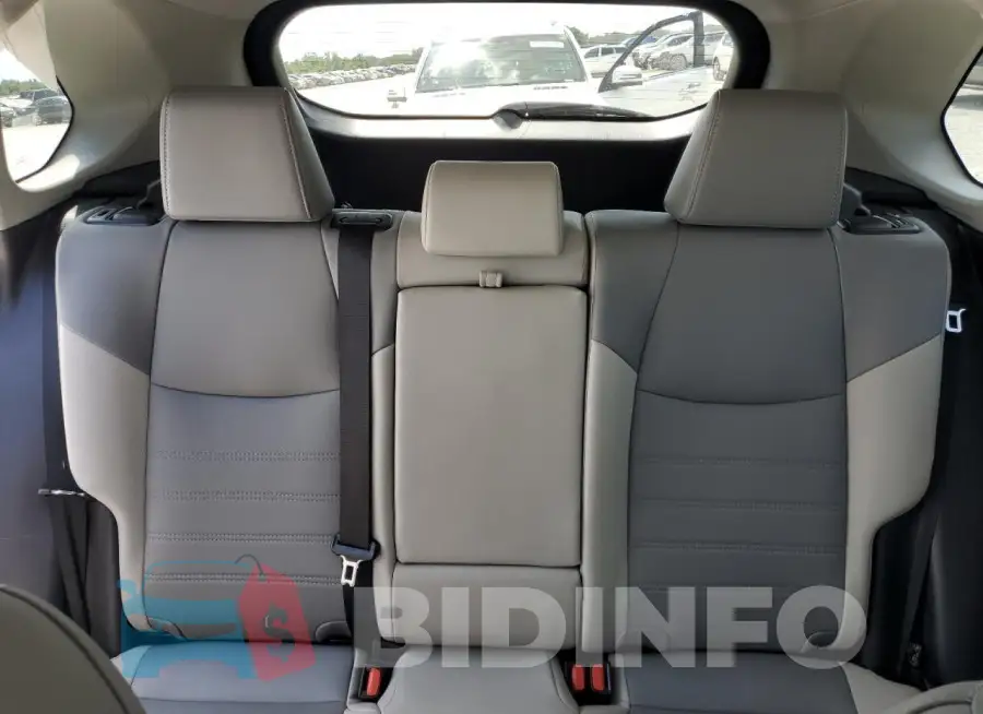 2T3C1RFV5PW257548 Photo# 10