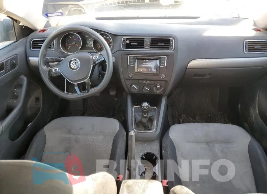3VW167AJ3HM235713 Photo# 8