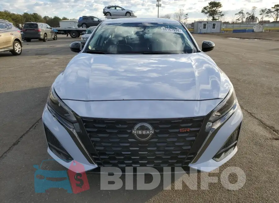 1N4BL4CV7PN379032 Photo# 5