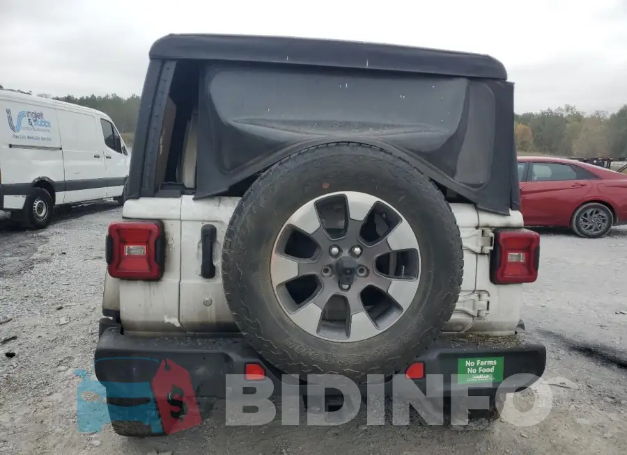 1C4HJXEG6JW125839 Photo# 6