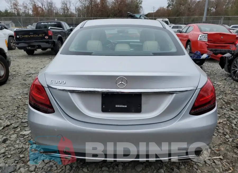 55SWF8DB7LU329091 Photo# 6