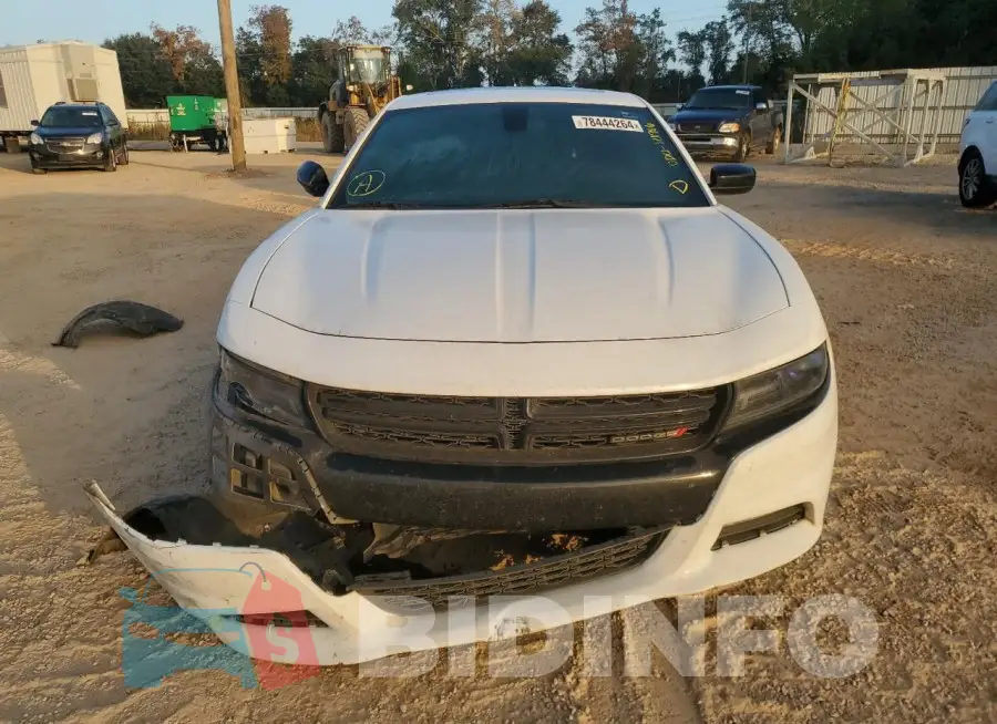 2C3CDXHG9JH188059 Photo# 5
