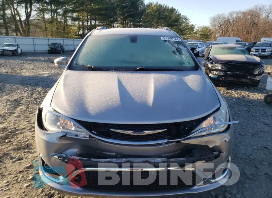 2C4RC1BG0JR357362 Photo# 5