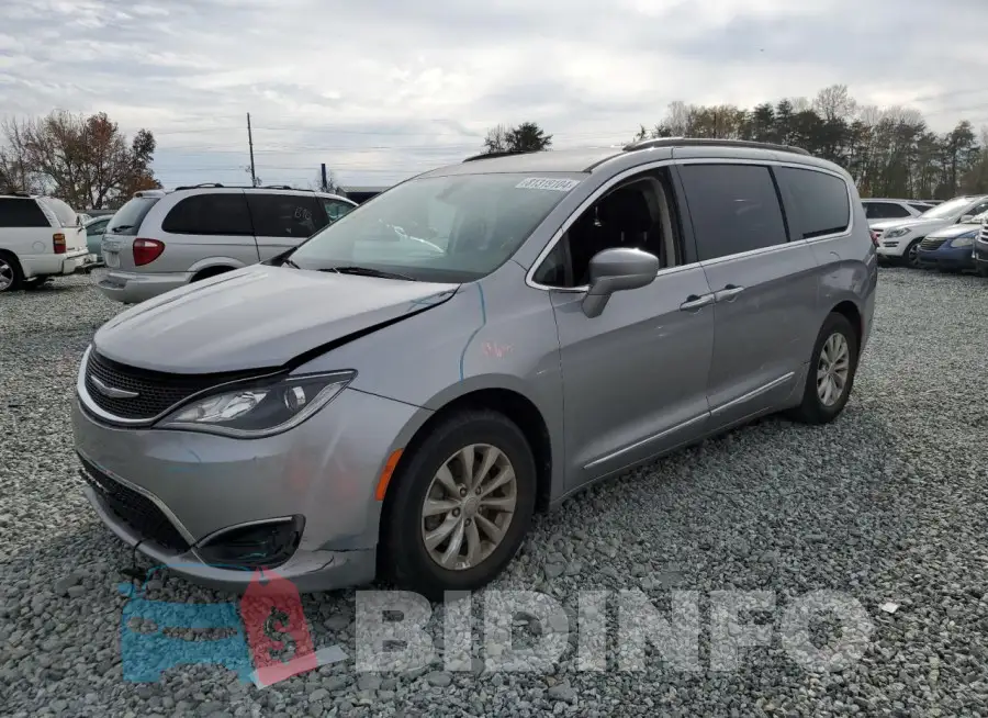 2C4RC1BG2HR667992 Photo# 1