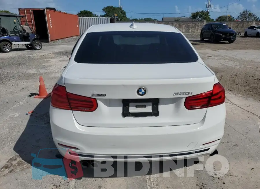 WBA8D9C5XJEM31840 Photo# 6