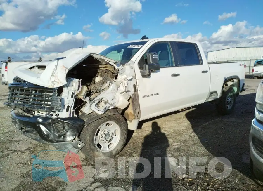 2GC4YLE70R1138267 Photo# 1